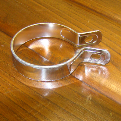 Abraçadeira de panela de escape cromada original 65 mm